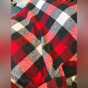 Cozy Buffalo Plaid Sherpa Blanket - Red, Black, White